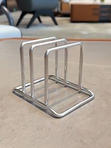 Stainless Steel Cutting Board Rack: A Versatile Kitchen Storage Solution