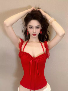 chaqi | เสื้อกั๊กสายเดี่ยวสีแดงลูกไม้เซ็กซี่ เสื้อสั้นเข้ารูป เสื้อผ้าทำงานฤดูร้อน 2025 สำหรับเด็กผู้หญิง เสื้อผ้าทำงานสีพื้น