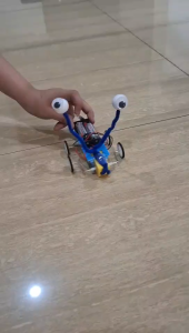 Happy Kiddos Stem Toy DIY Educational Toy TM-0172 Reptilian Robot