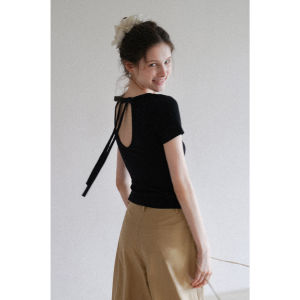 Round Neck Back Cutout Short Sleeve T-shirt Slimming