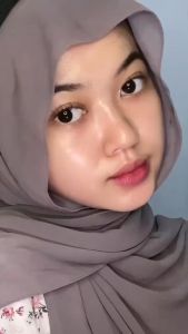 Scarlett Whitening Paket 2 in 1 Combo C Power Vit C Brightening Series / Face Serum Face Mist