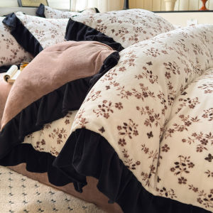 Winter French Lace Milk Velvet Bedding Four-Piece Set Fleece Lined Thickened Duvet Cover Coral Fleece Bedding Three-Piece Set