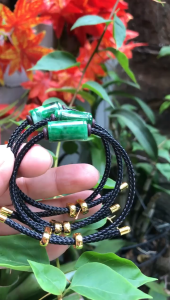 [HCM]?????? Vòng Tay Đá Vòng Cẩm thạch LU TRÚC Xanh đậm Vân dây đen xinh xắn đẹp lắm luôn freesize tất cả nữ mệnh thủy mộc hỏa đeo được hết có 668k/1 chiếc ạ