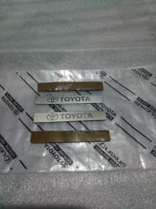 emblem logo Toyota emblem TOYOTA plat ori
