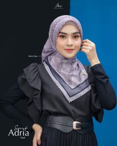 Scarf Jilbab hijab kerudung krudung wanita dewasa segiempat motif bunga daily simple mewah terbaru new terlaris terkini modern kekinian murah viral 2023 adria Arrafi adem mudah di bentuk cantik bahan voal exclusive cantik bayar ditempat COD gratis ongkir