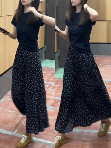 Shalldoer | ชุดสองชิ้นแขนสั้นลายดอกไม้เอวสูงสำหรับผู้หญิงในช่วงฤดูร้อน สไตล์ OOTD ชุดกระโปรงสั้นสีพื้นเรียบง่ายสำหรับผู้หญิงวัยกลางคน