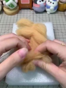 2025 Cartoon Capybara Wool Felt Doll Cute Animal Unfinished Material Package DIY Sheep Handmade Needle Felt Kit Wool Felting Poked Arts Set for Kids Childrens Day Gifts