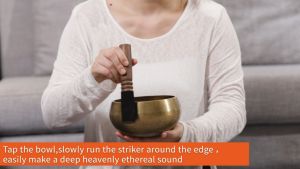 ชามร้องเพลง ชุดชามร้องเพลงทิเบตระดับพรีเมียมพร้อมลูกตุ้มไม้คุณภาพสูงและเบาะหิมาลัย เหมาะสำหรับการผ่อนคลายการทำสมาธิ ความเครียด และความวิตกกังวล การบำบัดในโรงเรียน (11 ซม.)