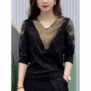 Sequin Lace Spliced V-Neck Three Quarter Sleeve T-Shirt