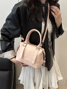 กระเป๋าสะพายไหล่หนัง PU คุณภาพสูงแบบเรียบง่ายสำหรับผู้หญิง สายสะพายไหล่ปรับได้ กระเป๋าสะพายข้างอเนกประสงค์ กระเป๋าถือแบบลำลอง