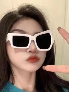 Quirky Fashionable Womens Sunglasses Brow Raising Personality Irregular Eyes Glasses Popular Internet Celebrity INS Style UV Protection