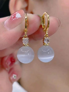 Elegant Simple Cats Eye Stone Earrings with Sparkling Diamonds round Ball Female Fashion Jewelry Ear Cuffs  Outlined
