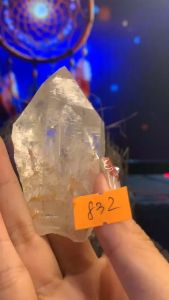 Viên đá Thạch Anh Lemurian tinh thể pha lê tán sắc 7 màu cầu vòng lắp lánh năng lượng vũ trụ thiền định thiên nhiên 832