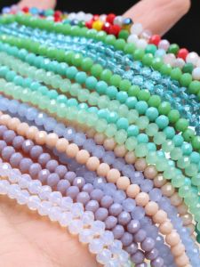 ลูกปัดคริสตัลเทียมแบน 4 มม. ลูกปัดรูปล้อ ลูกปัดบวกรูปวงกลม ลูกปัดตัวเล็กแบบกระจัดกระจัด อุปกรณ์ทำเครื่องประดับ DIY