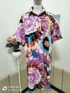 Pitzy os ชุดเดรสคอปก กระดุม4เม็ด ชุดเดรสผ้าไหมอิตาลี่พิมพ์ลาย ชุดเดรสใส่ทำงาน ชุดเดรสใส่เที่ยว ใส่ลำลอง ชุดเดรสสวยๆ ชุดเดรสลายดอก ชุดเดรสลายมัดย้อม ชุดเดรสแฟชั่น ชุดเดรสใส่สะบายใส่ไม่ร้อน อก46 ยาว46