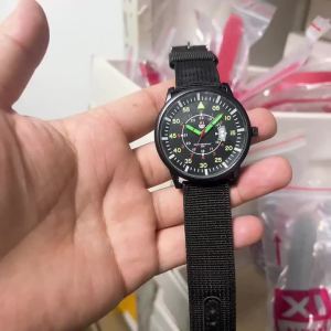 1pc / lot Original XINEW Brand Watches For Men Fashion Nylon Band Military Date Sports Cheap Vintage Quartz Watch Montre Homme