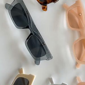 2024 New Fashion Small Frame Squar Glasses Personality Sunglasses Men and Women