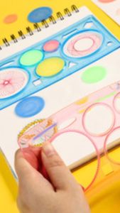 4pcs Penggaris Bunga Putar Ajaib / Spirograph ATK Mainan Jadul 90an