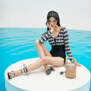 Luoke one piece swimsuit women triangle song sleeve checkerboard korean hot spring resort swimwear