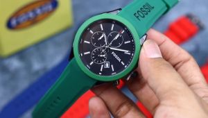Jam Tangan Pria & Wanita Mewah Tali Karet Fossil Terbaru