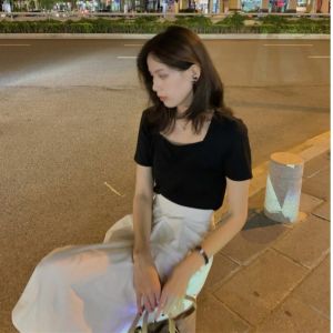 Stylish Niche Short-sleeve T-shirt and High-waist A-line Skirt Set