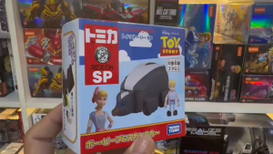 Mô Hình Xe Chồn Hôi Biến Hình Kèm Nhân Vật Bo Peep - Dream Tomica Ride On SP!