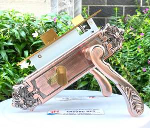 [chính hãng]58K-730 AC - Khoá tay cửa PHÒNG dài 220 mm màu nâu hoa vân cổ điển cao cấp Pasini - Bảo hành 1 nằm