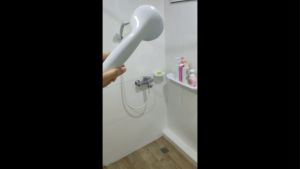 หัวฝักบัว FuJI รุ่น 119 มาตรฐาน มอก เครื่องปรับแต่งน้ำ ฝักบัวอาบน้ำ สามารถใช้กับเครื่องทำน้ำอุ่นได้ ทำจากพลาสติก ABS และน้ำไหลเส้นใหญ่นุ่มนวล ไม่แรงจนเจ็บ