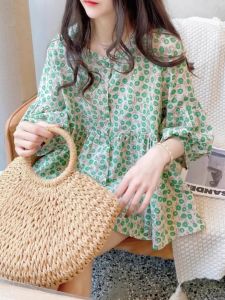 Loose Round Neck Bell Sleeve Flower Print Shirt