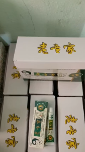 Kem bôi ghẻ nở hắc lào lang bennấm ngứa viêm da xanh lá