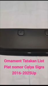 Tatakan Plat Nomor Bagasi Belakang & Lisensi Ornamen Plat Nomor Calya Sigra 2016-2025