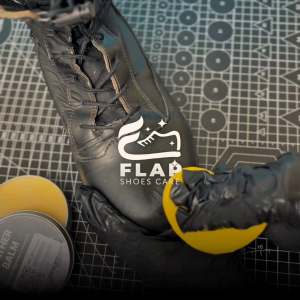 Flap Shoes Care Leather Balm Semir Sepatu Putih dan Hitam