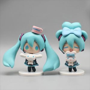 Bandai | Hatsune Miku Anime Hình Tượng Với Cinnamoroll Đậu Mắt Kawaii Để Bàn Trang Trí Nhân Vật Hành Động Mô Hình Cho Trẻ Em Quà Tặng
