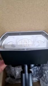 ไฟปักสนามโซล่าเซลล์ LED Solar light garden ไฟติดผนัง รวมสีRGB แพ็ค4ชิ้น รับประกัน 6 เดือน