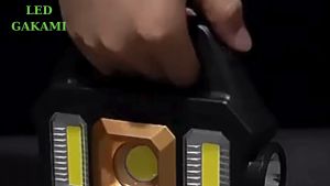 Đèn tích điện 12000mah sạc năng lượng mặt trời pin siêu trâu sáng tốt. Có sạc điện lưới đi kèm