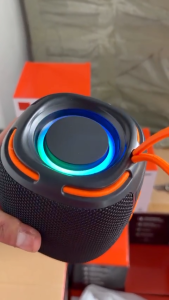 Loa Bluetooth BOOMS885 – Âm Thanh Cực Đã Bass Mạnh Dùng Trong Nhà & Ngoài Trời Chống Nước Nhẹ