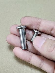(1 unit) bagasi Universal Inline Roller Axles skru Skating roda penggantian skru keluli tahan karat 304 (Universal Luggage Inline Roller Axles Screws Skating Wheels Replacement Screws Stainless Steel 304)