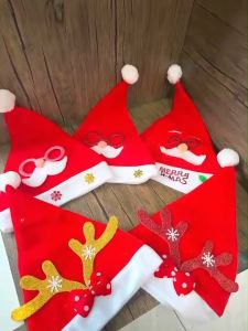 DT41-69 หมวกคริสมาสสีแดงแต่งลาย