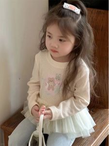 Girls Preppy Style Faux Wrap Neck Long Sleeve T-Shirt Mesh Splicing Cartoon Peach Color Overhead Shirt Korean Loose Fit Childrens Clothing