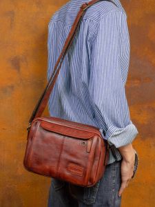 Mantime | Retro Handcrafted Color Rubbed Full Grain Leather Single Shoulder Bag
