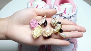 Shoelaces Clips Buckle Decorations Shoe Charms Rhinestones Pearl Gem Girl Gift for Sneakers Casual Fashion Shoes Accessory 1PCS