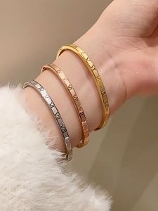 OYJR Premium Titanium Roman Numerals Bracelet For Women Designed Simple Style 18k Gold Plated Jewelry