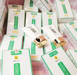 Kem chống nắng O Lavy  dưỡng ẩm mịn mượt SPF 50+/PA++++  ngăn ngừa chống nắng vượt trội