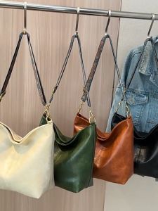 Women Bag Commuting Versatile Crossbody Bag Fashionable High-end Large Capacity Tote Bag