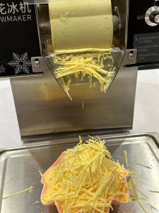 Summer Snowflake Ice Maker Commercial Stall Korean Style Shaved Ice Machine Classic Milk Ice Maker 375*550*583MM 220V 1100W Power