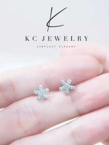 KC Jewelry Elegant S925 Silver White Gold Plated Sparkling Diamond Blossom Stud Earrings