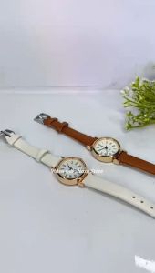 [New Arrivals] Jam Tangan Kasual Wanita Kulit New Model Fashion Import Korea Asli Analog Premium Orignal Desain Minimalis Vintage Dial Kecil Bergaya Minimalis Aksesoris Arloji Womens Watches Jam Tangan Cewek Kekinian Keren Modern Termurah SRD -JW5