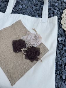 Retro Wabi-sabi กระเป๋าสะพายผ้าใบ Patchwork ดอกไม้ตกแต่ง Zen สไตล์หยาบ ผ้าลินิน นักเรียน กระเป๋าผ้า Double Root Magnetic Buckle