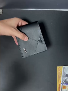 New mens wallet multi-card slot short style casual wallet young mens stylish soft wallet horizontal three-fold thin wallet