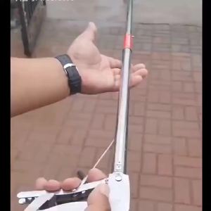 2M/1.5M/1.2M/0.75M Snake Stick Catcher Stainless Steel Snake Tong Snake Tong Wide Jaw with Auto Lock Safe Handling of Reptiles  不锈钢捕蛇器/可折叠捕蛇钳